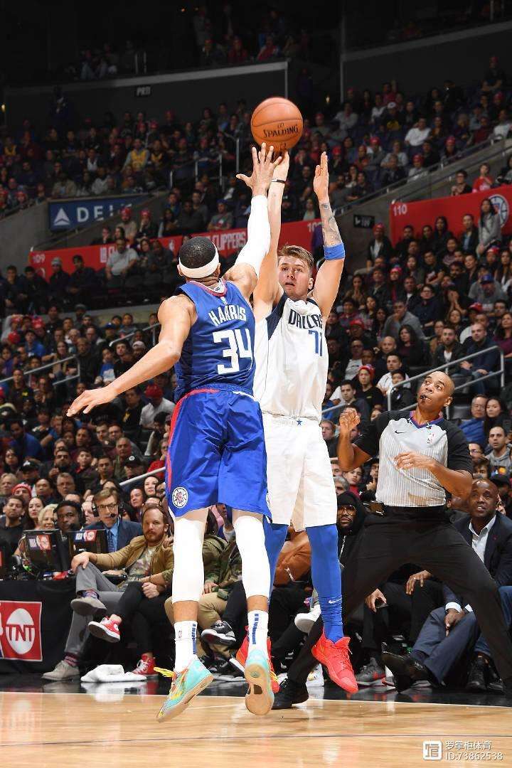 全明星赛赛程吃紧;尤文图斯今夜篮板制胜;信心回归;球探报告显示潜力(尤文图斯0203赛季阵容) 全明星赛赛程吃紧;尤文图斯今夜篮板制胜;信心回归;球探报告显示潜力(尤文图斯0203赛季阵容)